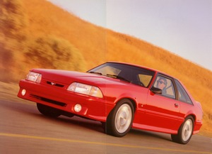1993 Ford Mustang Cobra-04-05.jpg
